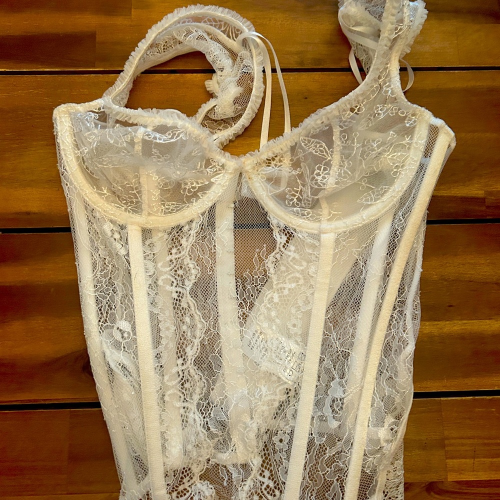 Princess Polly corset lace top